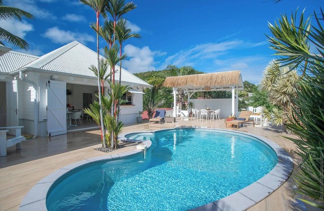 Homerez - Spacious Villa in Hyacinthe