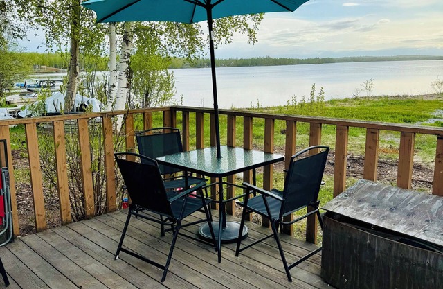 Homey cozy Cabin on Lucille Lake