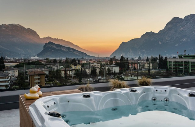 Hoody Active & Happiness Hotel