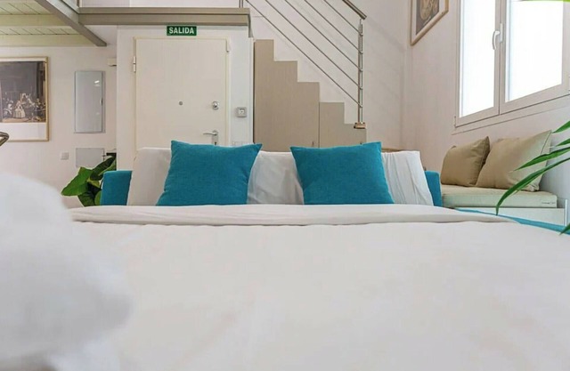 Hortaleza 2BR Loft Close to Metro