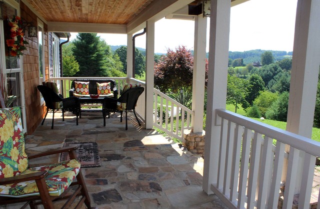 Hot Tub + Fireplace = The Perfect Sept Getaway @ The Ponderosa