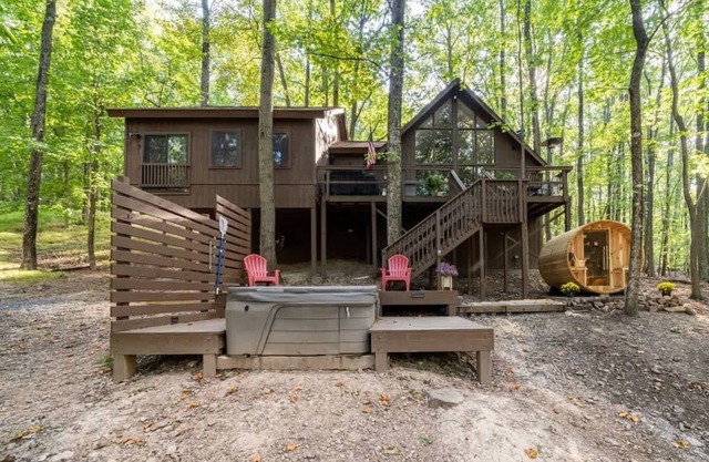 Hot Tub, Private Sauna, Fire Pit & Pool Access