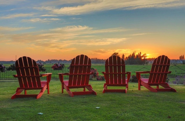 Hot Tub | Quiet | Private Retreat on a Wagyu Farm