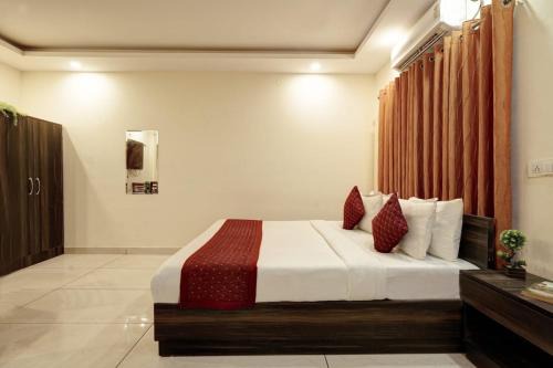Hotel Ambience Inn Plaza