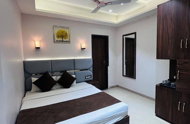 Hotel Care Residency