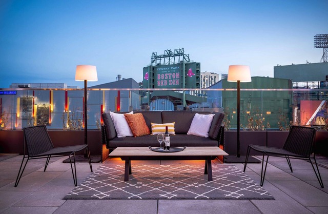 Hotel Commonwealth