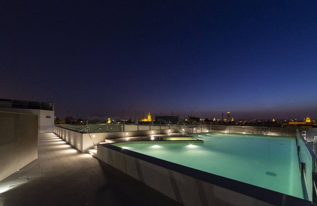 Hotel Macia Sevilla Kubb