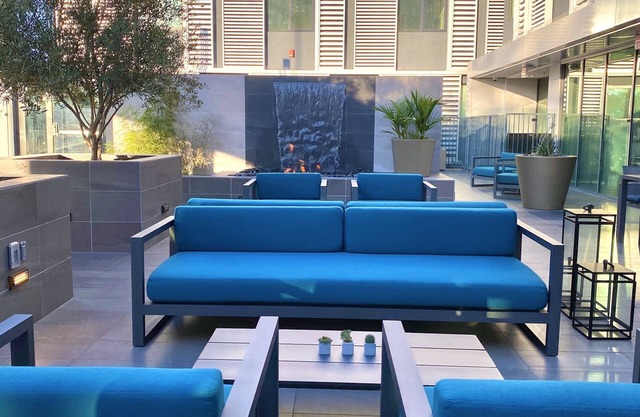 Hotel Mariposa Los Angeles