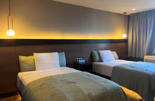 Hotel Mirage Brooklyn