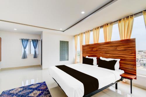 Hotel O Inn In Town