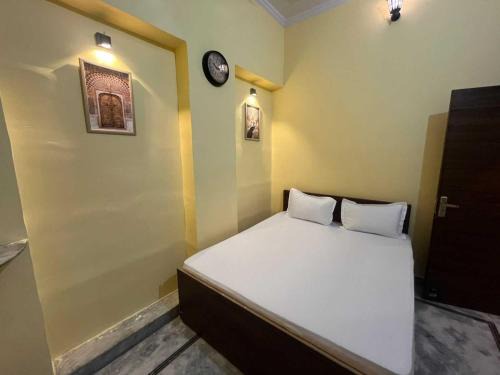 Hotel O Krishna Palace
