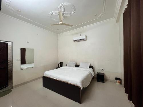 Hotel O Royal Palace Hotel