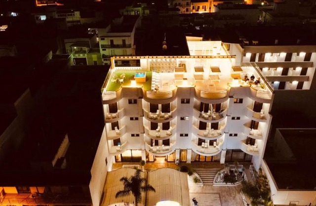 Hotel Riva Del Sole