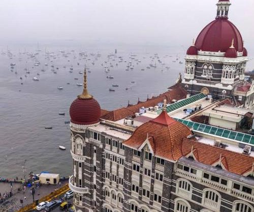 Hotel taj