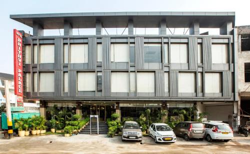 Hotel The Prithvi Near Delhi Airport With Airport Pic Up