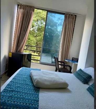 Hotel y Apartaestudio Montes