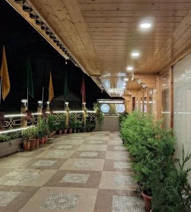 Hotel Zingkham Residency
