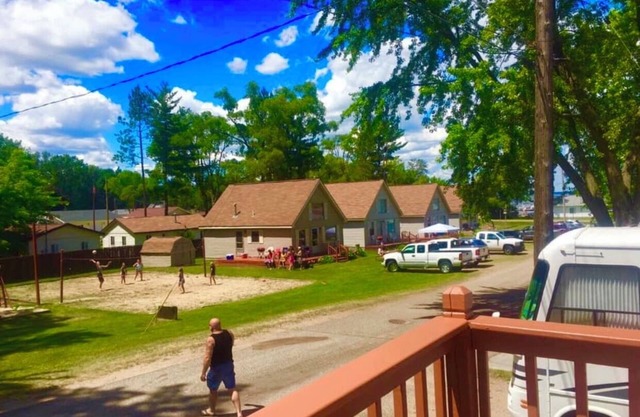 Houghton Lake Chalet in family friendly resort