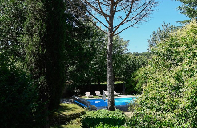 House 8 people with heated swimming pool in Martel (Lot - Dordogne) in France