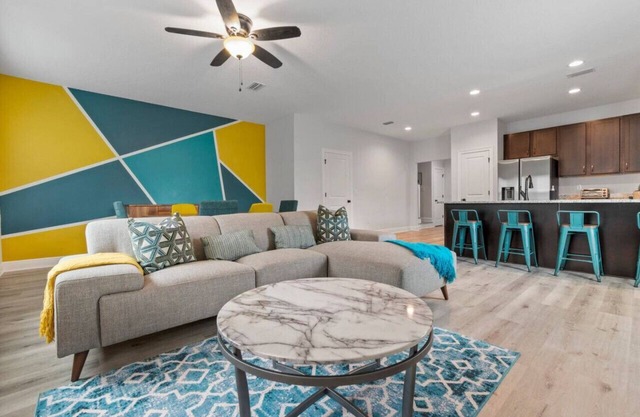 House by the Bay | Pool, Paddle Boards & BBQ Grill