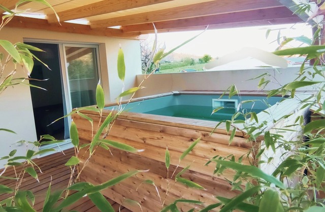 House close to the Dordogne and cycle track, near SARLAT and castles