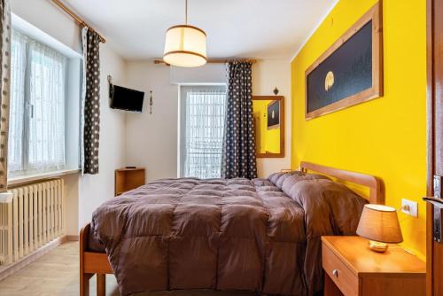 House Cuel Milena Folgaria - Yellow