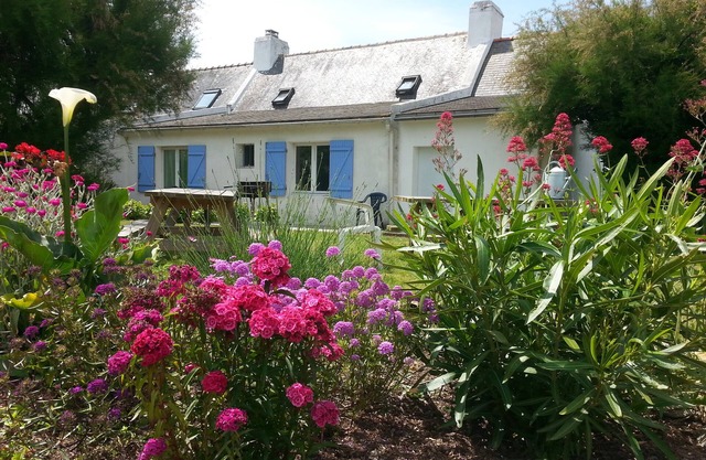 House in Belle Ile with Bikes