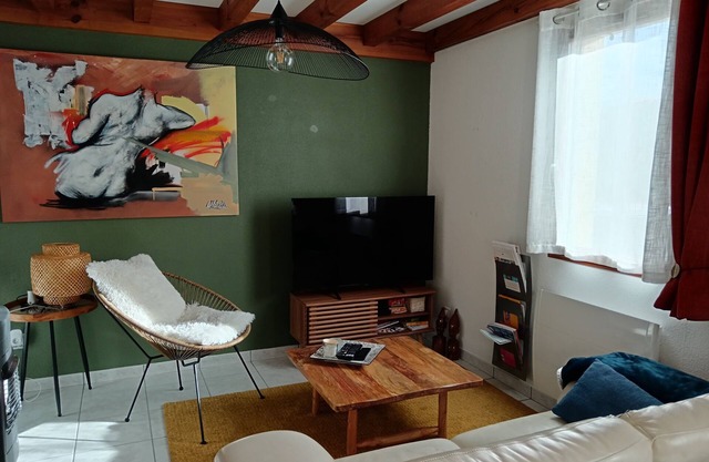 House in vacation residence 4 persons swimming pool, tennis, petanque, sneakers