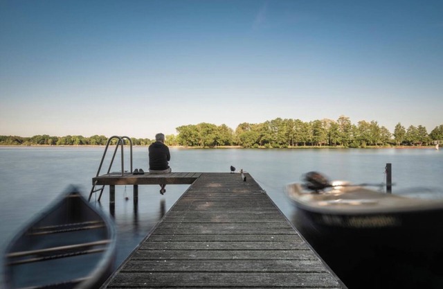 House on the Havelbogen directly on the water with canoe and jetty, garden apartment*