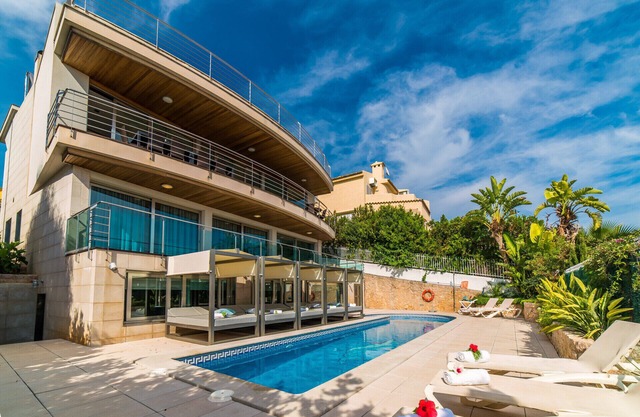 House sea view Villa Sammy Alcudia pool jacuzzi