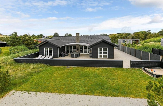 HS006 Henne - Musvågevej 18