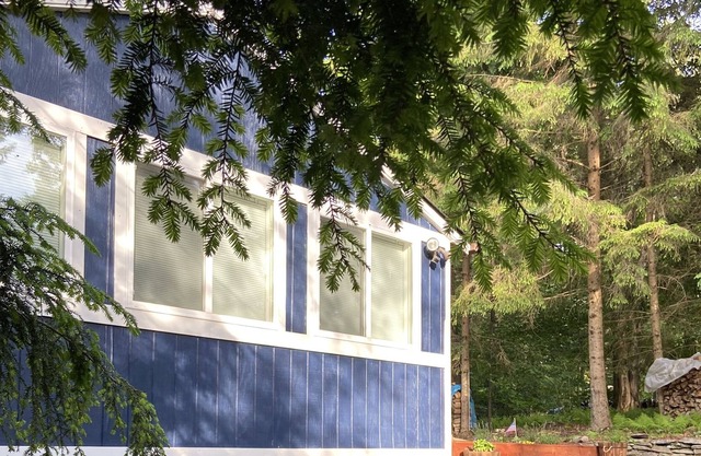 Huckleberry Lodge - Stunning Lakeside Catskills Cabin 2 hours from NYC