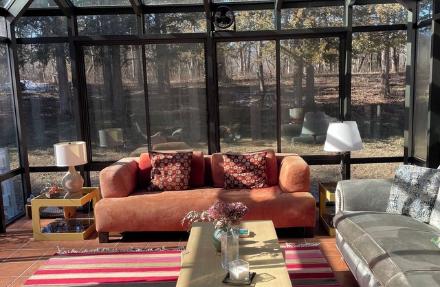 Hudson Valley Home at the foot of the Mohonk!