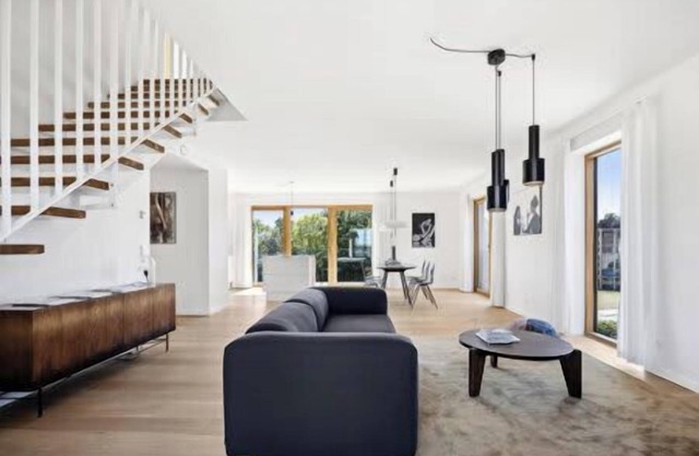 huge Luxe doublex w private balcony