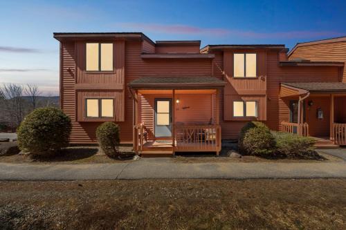 Hullabaloo 23E - Upgrade End Unit with Mountain Views