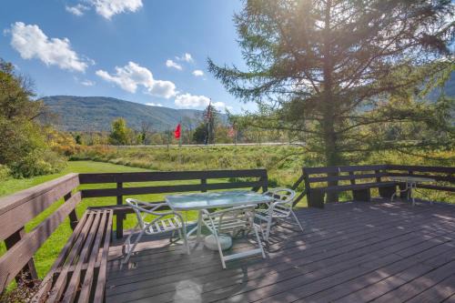 Hunter Hideaway with Yard and Deck 3 Mi to Ski Slopes