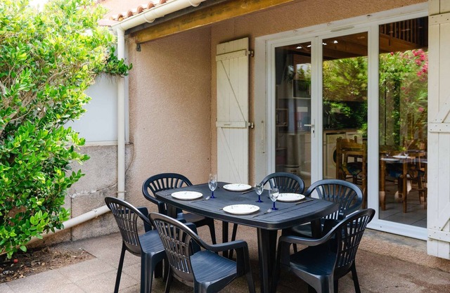 IB64: Air-conditioned, two-bedroom, mezzanine pavillion with a large terrace.