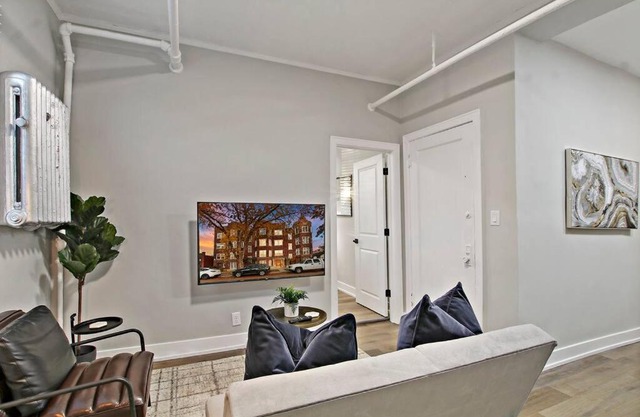 Ideal 1-Bedroom Apartment - Hartrey G
