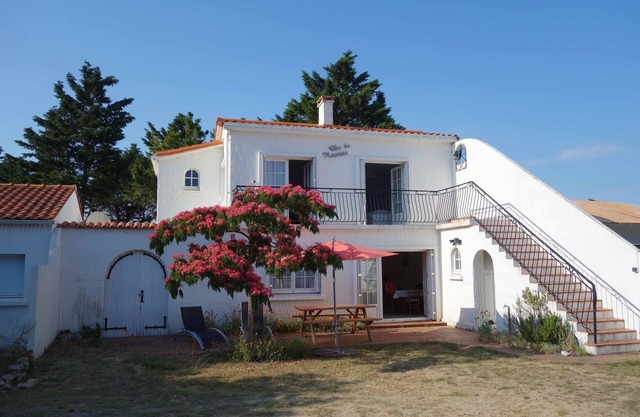 Ideal place to relax, quiet private street, forest 2 minutes, beach 10 minutes walk