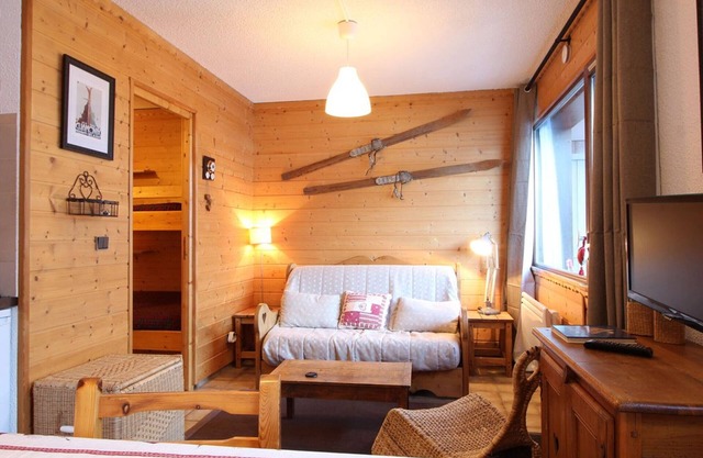 Ideal Studio for 4: Close to Slopes, Dishwasher, Parking, Great Views