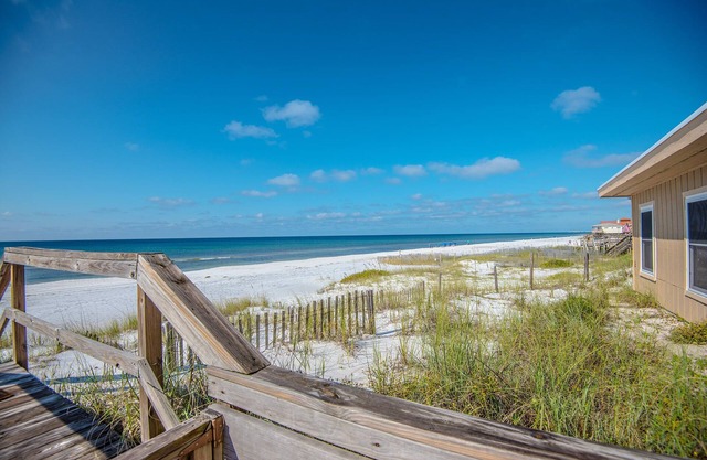 Idle Hours - Pet Friendly! Gulf Front in Dune Allen Beach