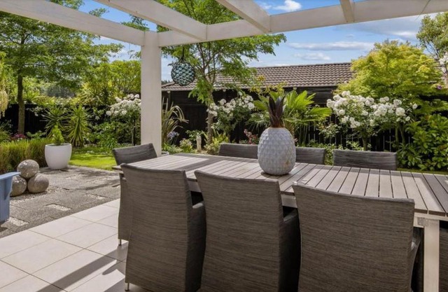 Idyllic Tui