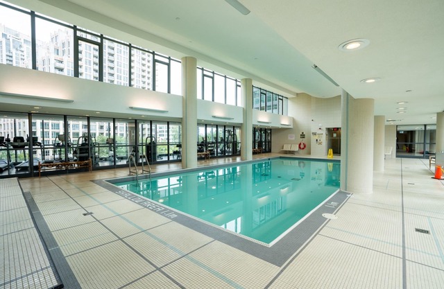 IMMACULATE CONDO | MINUTES FROM DOWNTOWN TORONTO |