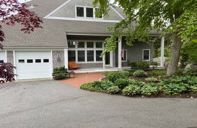 Immaculate Luxury home, water views to Vineyard, private beach, bike path & more