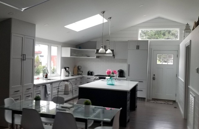 Immaculate Waterfront 2 bedroom! n