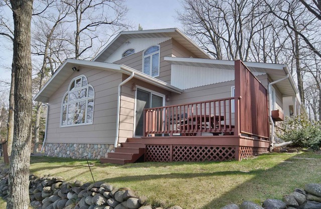 Impeccable, 3 bedroom and 2 full bath vacation home (Winter Special)