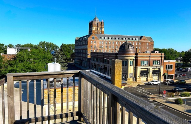 In the Heart of Downtown St. Joe, 2 BD, 1 BA Apt.