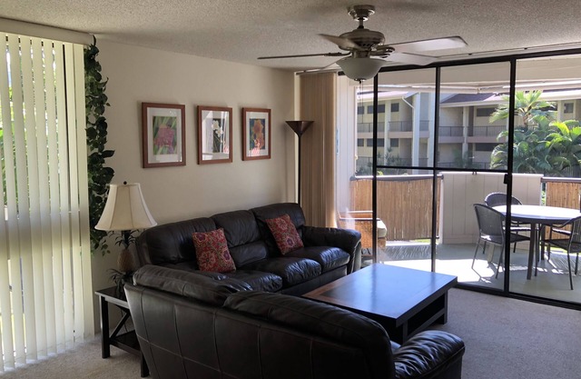 In Town, Ocean View, Steps Away From The Beach, Shops, Restaurants And Bars!