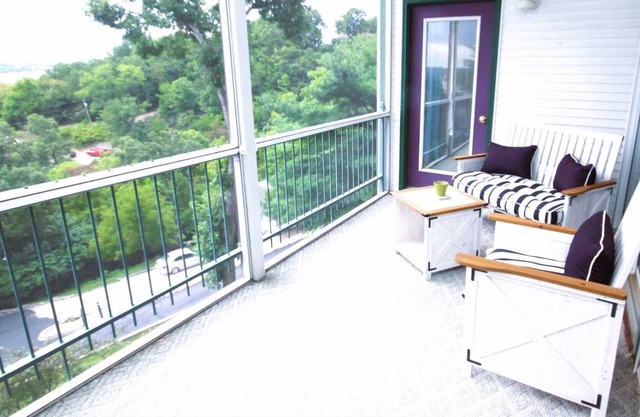Incredible Lake View! Harbour Towne Condo - 2 Bedroom - Inquire for Boat Slip