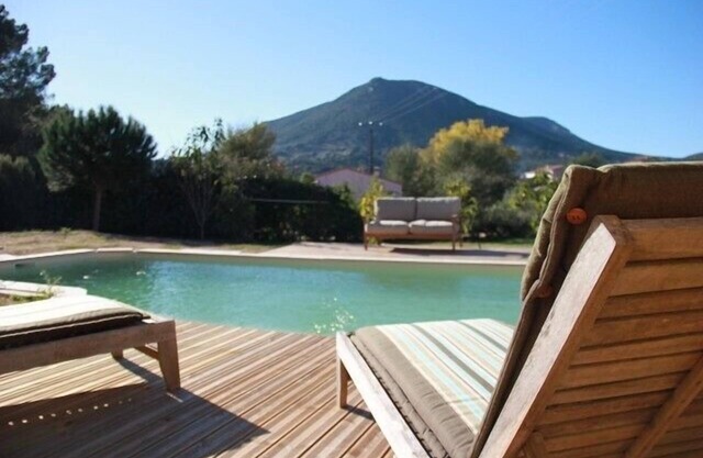 Independent and cozy villa with pool 9,5x4,9 m.